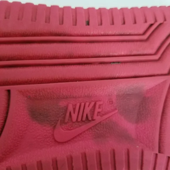 Nike Air Force 1 Cerise - Picture 12 of 14